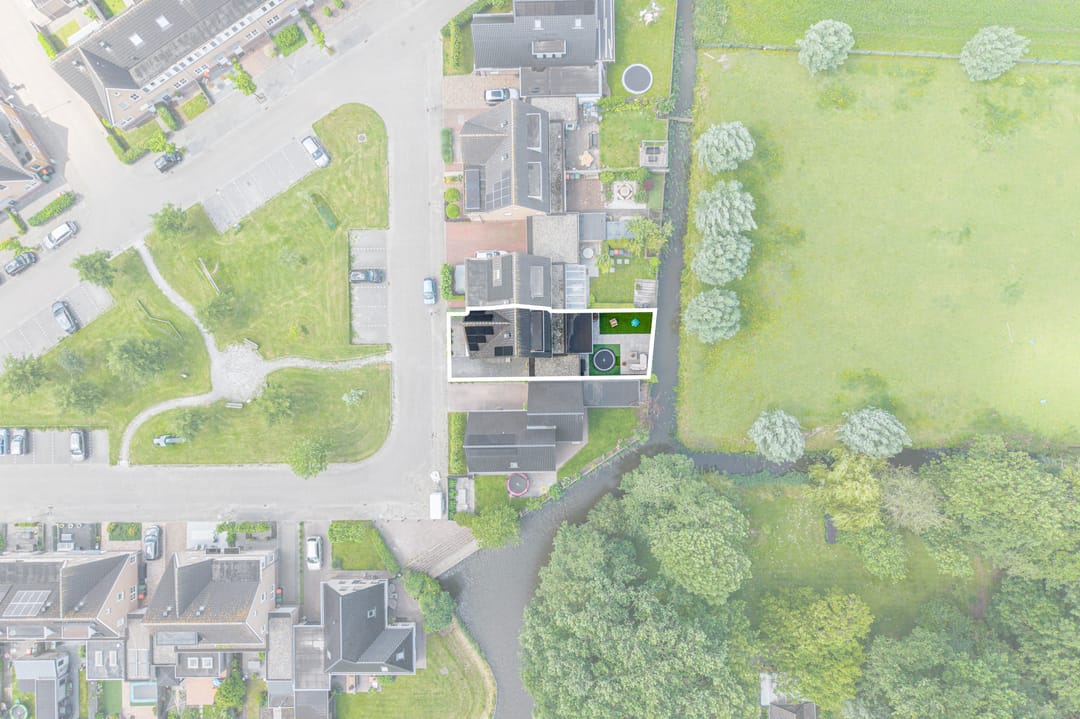 Spacious and Move-in Ready Semi-Detached Home with Free Views in Waarland — 41