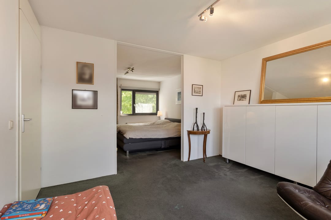 Spacious Townhouse with Garage and West-Facing Garden in Vroendaal — 37