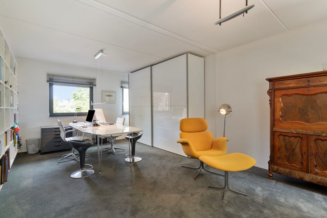 Spacious Townhouse with Garage and West-Facing Garden in Vroendaal — 31
