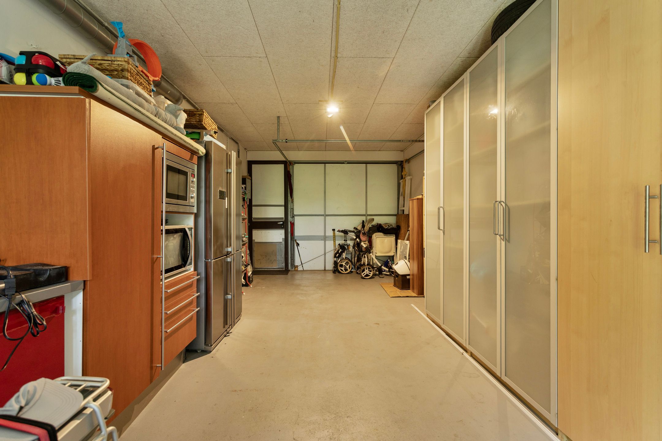 Spacious Townhouse with Garage and West-Facing Garden in Vroendaal — 42