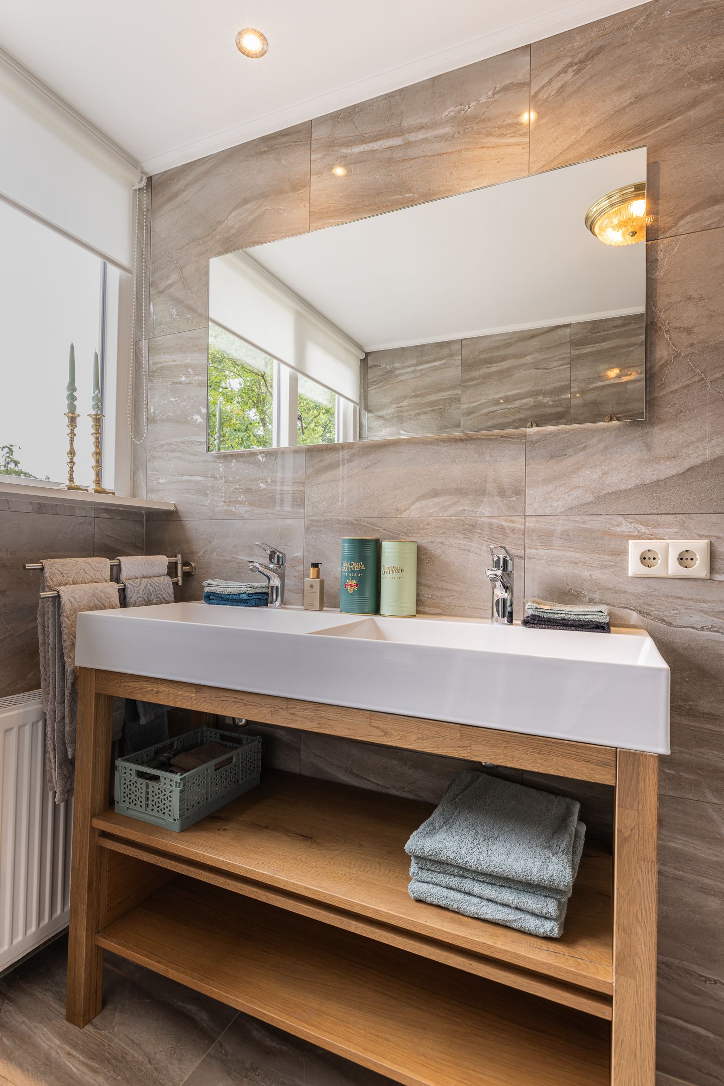 Completely Renovated Monumental Mansion with Two Independent Outbuildings in Forested Surroundings — 69