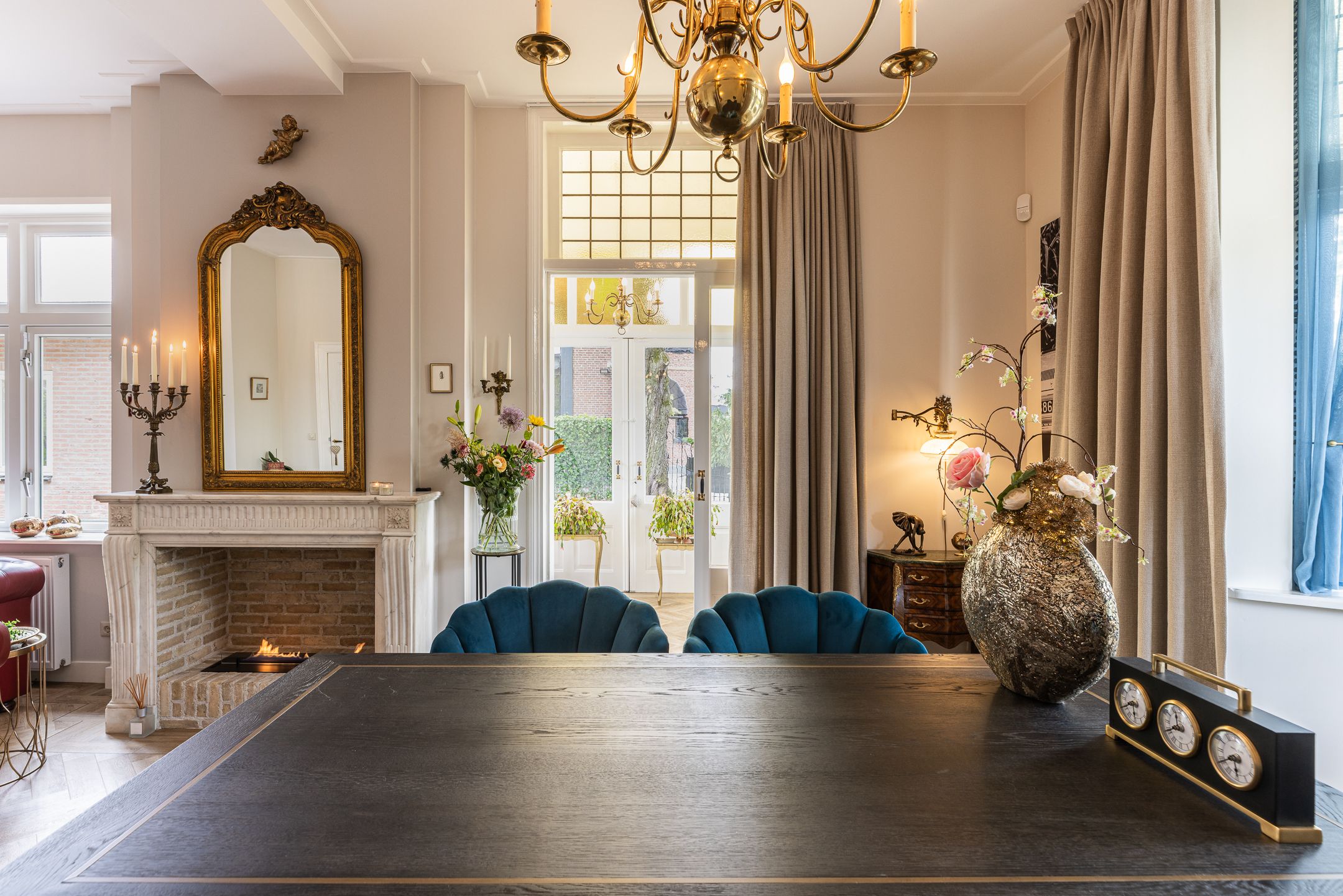 Completely Renovated Monumental Mansion with Two Independent Outbuildings in Forested Surroundings — 27
