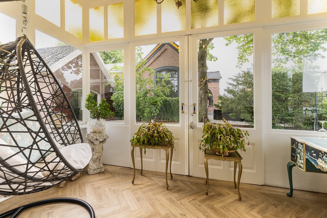 Completely Renovated Monumental Mansion with Two Independent Outbuildings in Forested Surroundings — 31