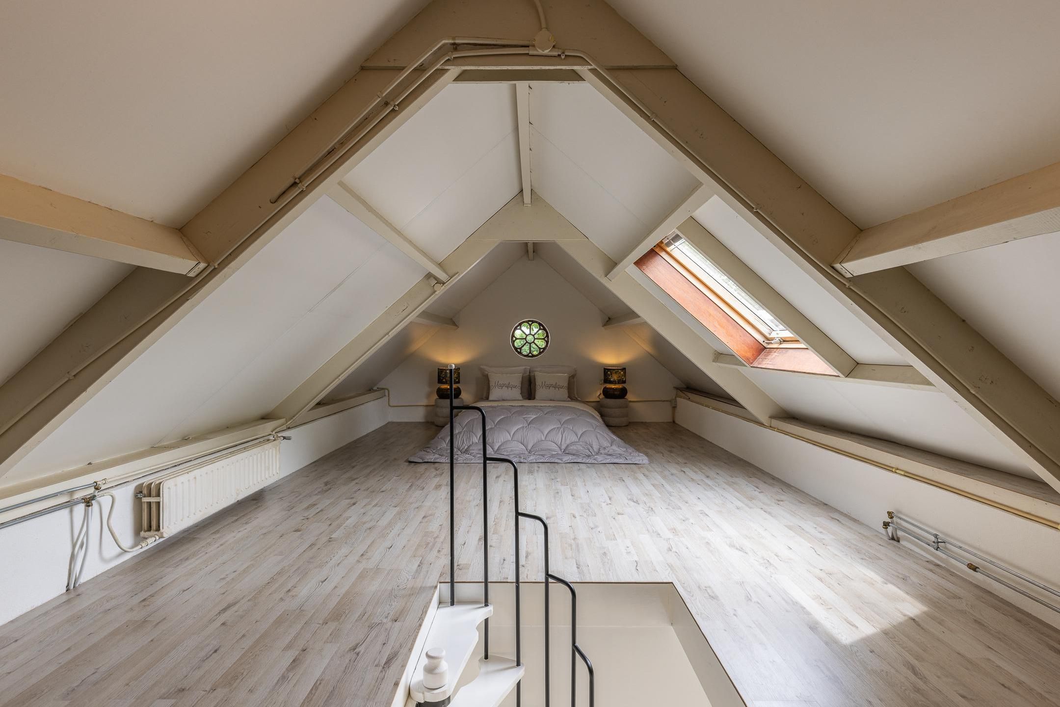 Completely Renovated Monumental Mansion with Two Independent Outbuildings in Forested Surroundings — 78