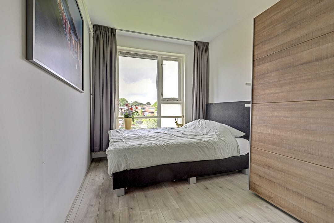 Spacious Maisonnette with Rooftop Terrace and City Views in Amersfoort — 13
