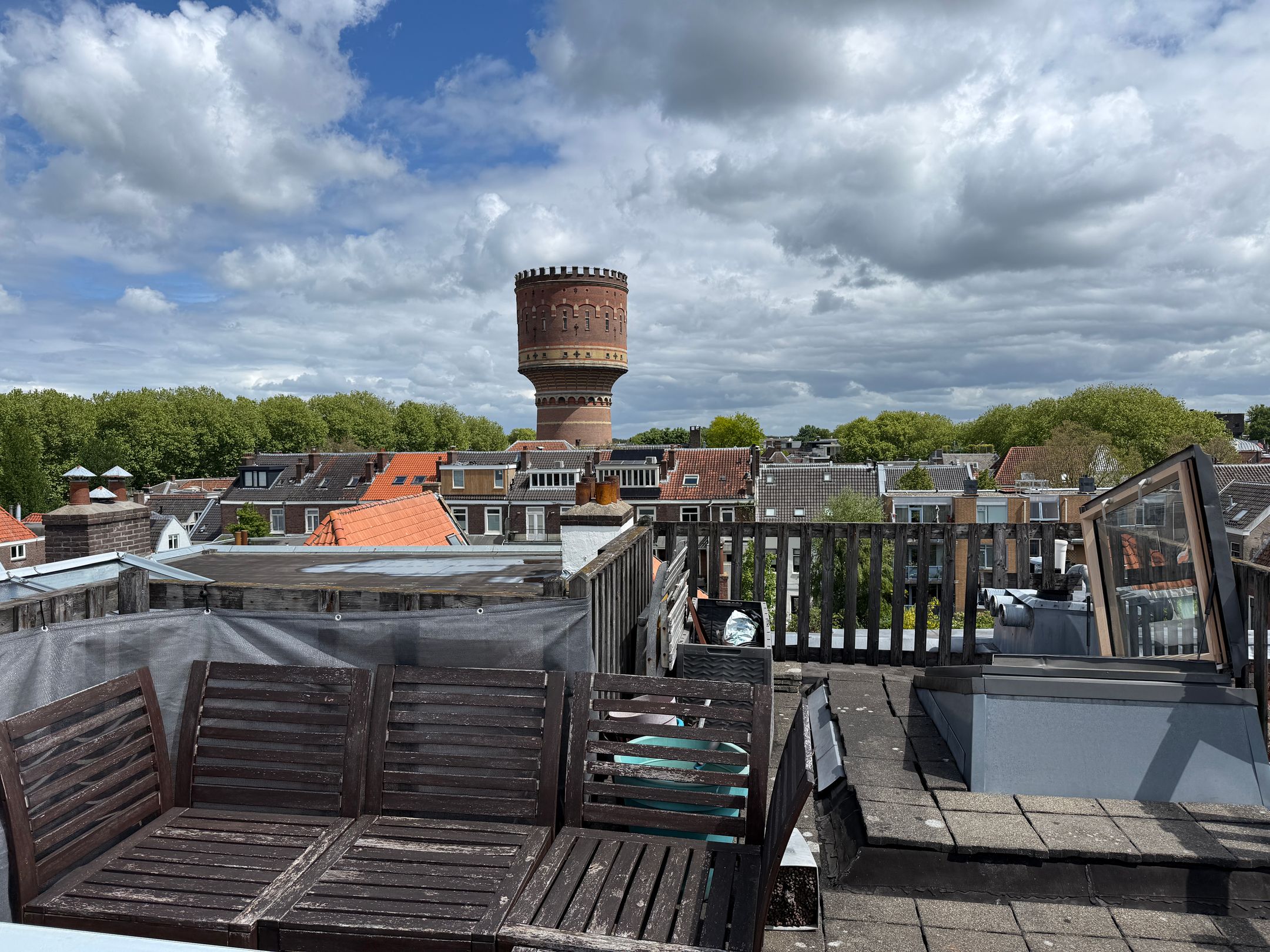 Cozy Canal Apartment with Sun Deck and Panoramic Utrecht Views — 15