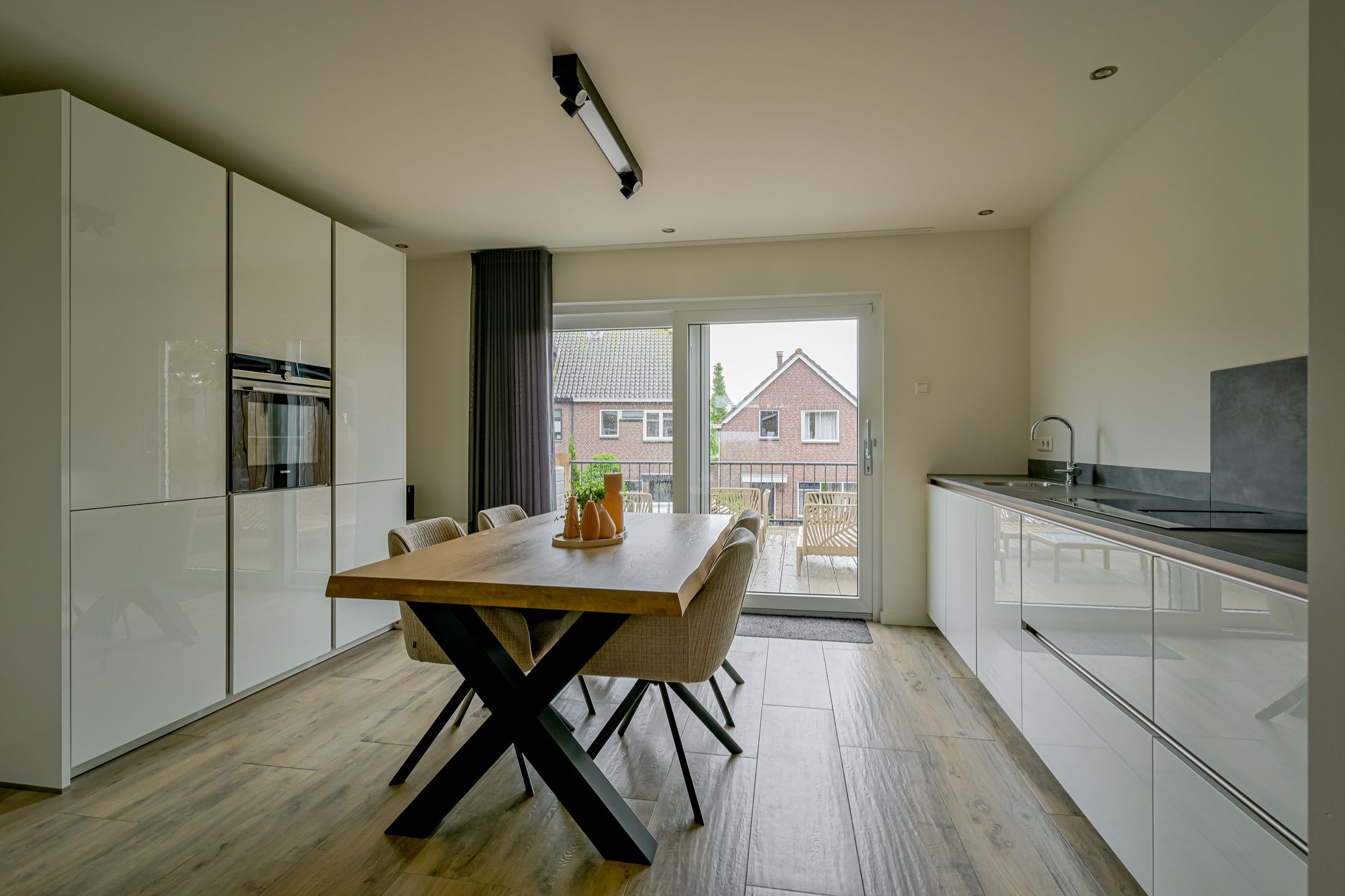 Waterfront Living with Panoramic IJsselmeer Views in Historic Medemblik — 27