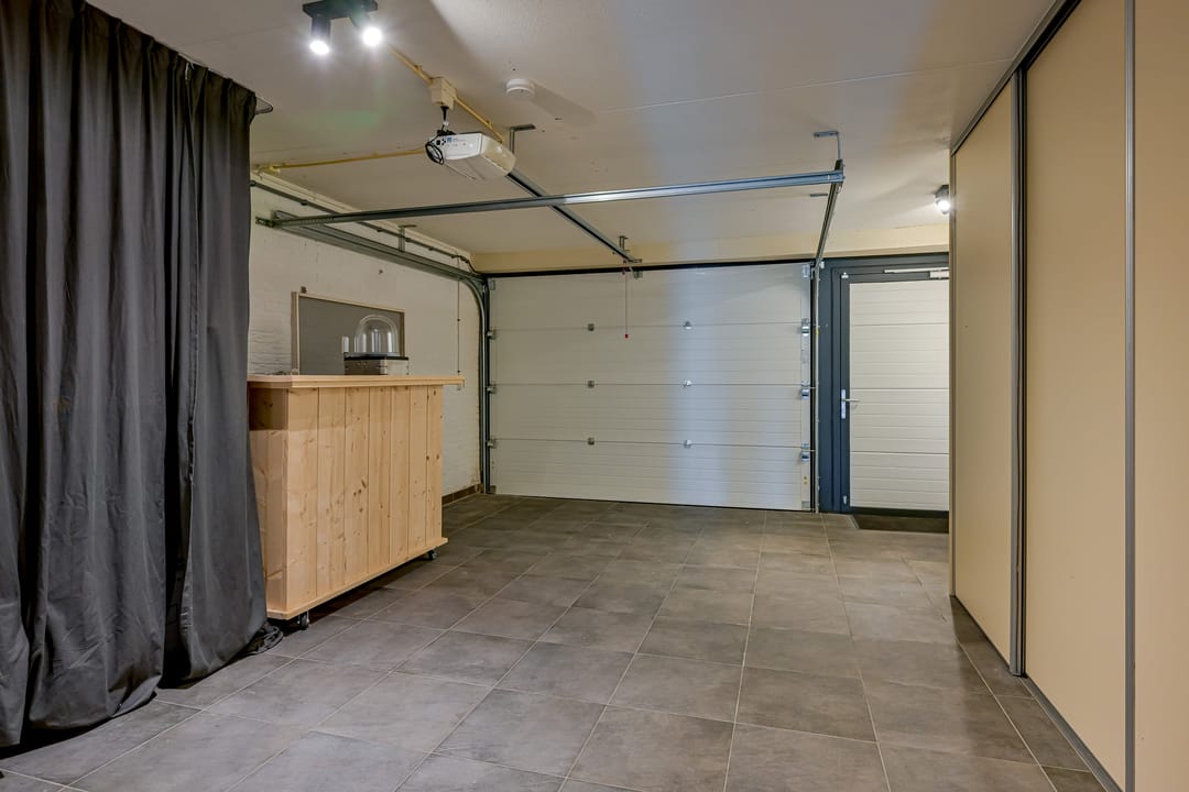 Waterfront Living with Panoramic IJsselmeer Views in Historic Medemblik — 8
