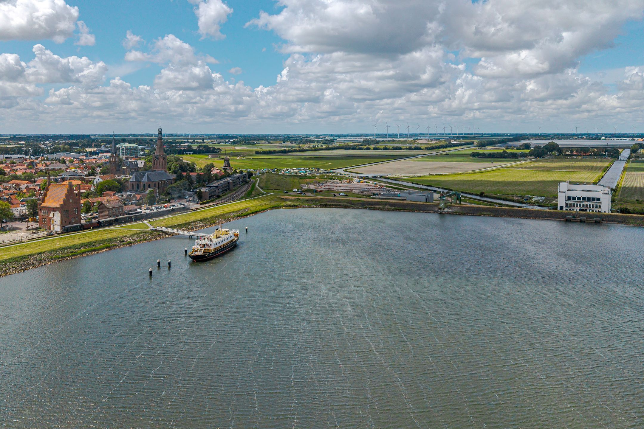 Waterfront Living with Panoramic IJsselmeer Views in Historic Medemblik — 69