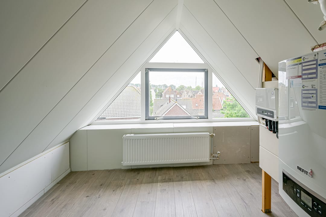 Waterfront Living with Panoramic IJsselmeer Views in Historic Medemblik — 47