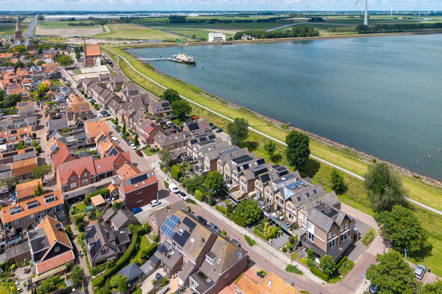 Waterfront Living with Panoramic IJsselmeer Views in Historic Medemblik — 64