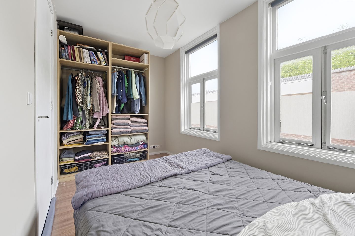 Spacious Renovated Townhouse in Historic Delft Center with Four Bedrooms and Two Bathrooms — 19