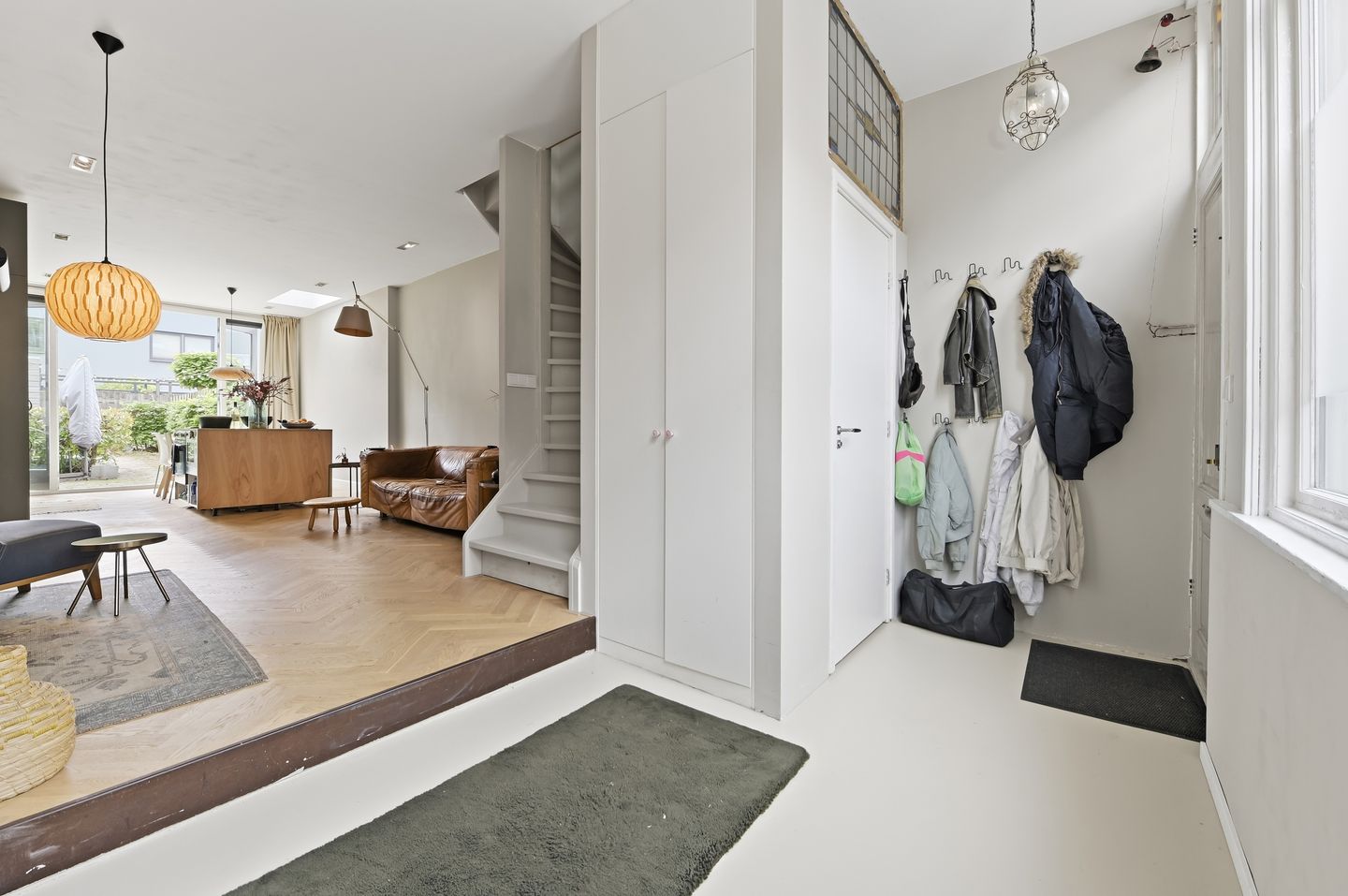 Spacious Renovated Townhouse in Historic Delft Center with Four Bedrooms and Two Bathrooms — 14
