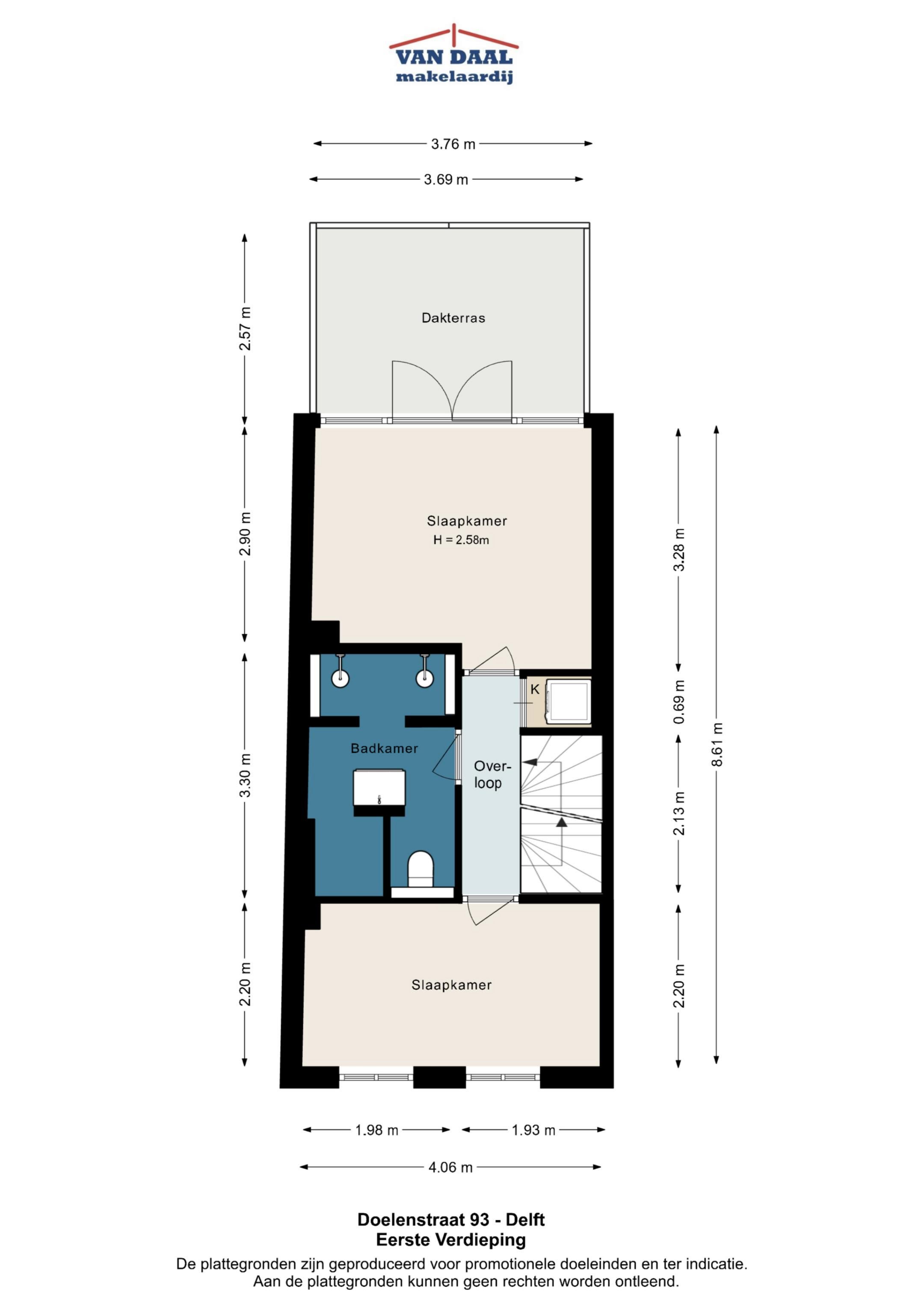 Spacious Renovated Townhouse in Historic Delft Center with Four Bedrooms and Two Bathrooms — 45