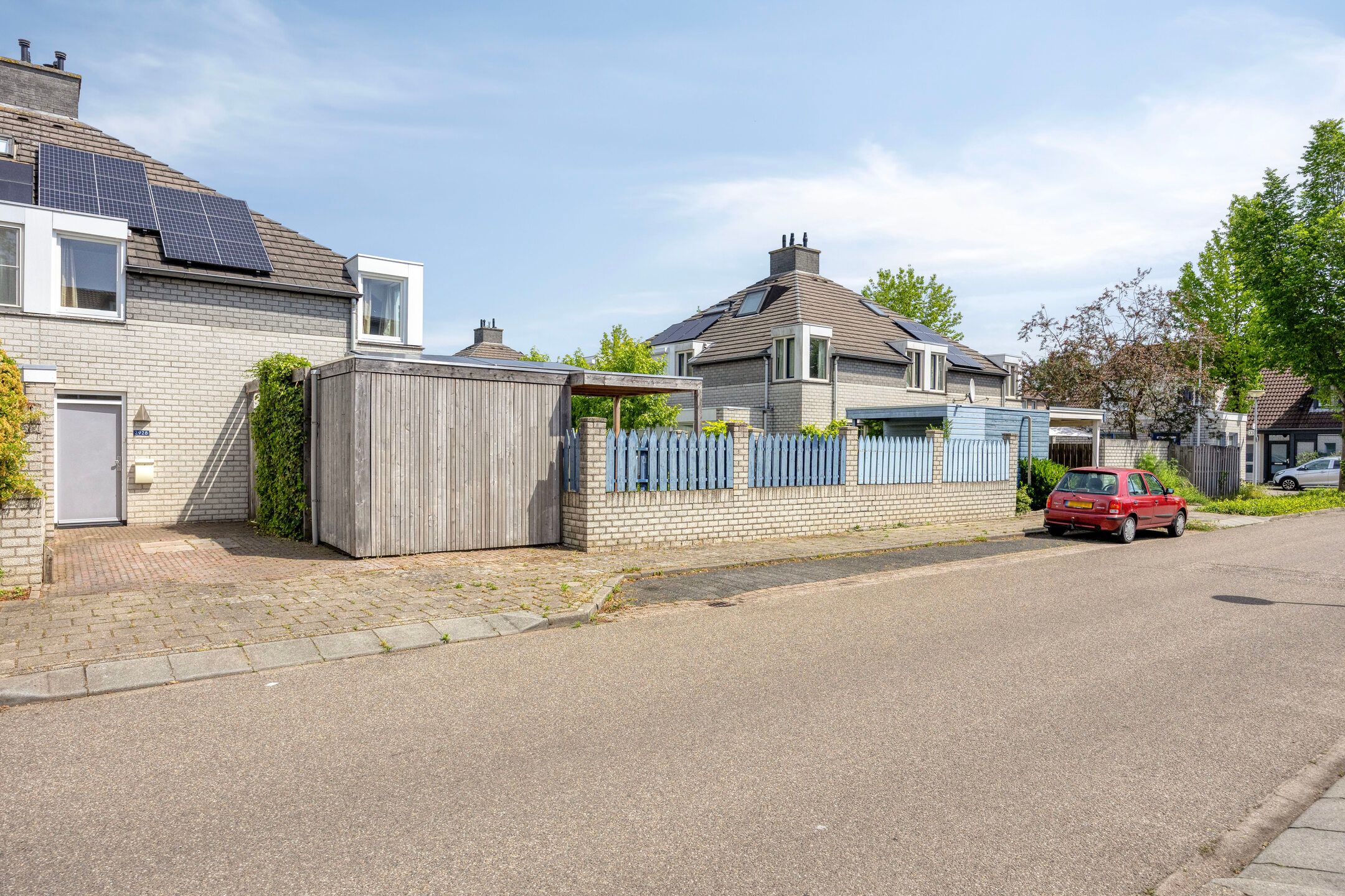 Renovated Family Home with Spacious Garden and Private Driveway in Child-Friendly Abersland — 27