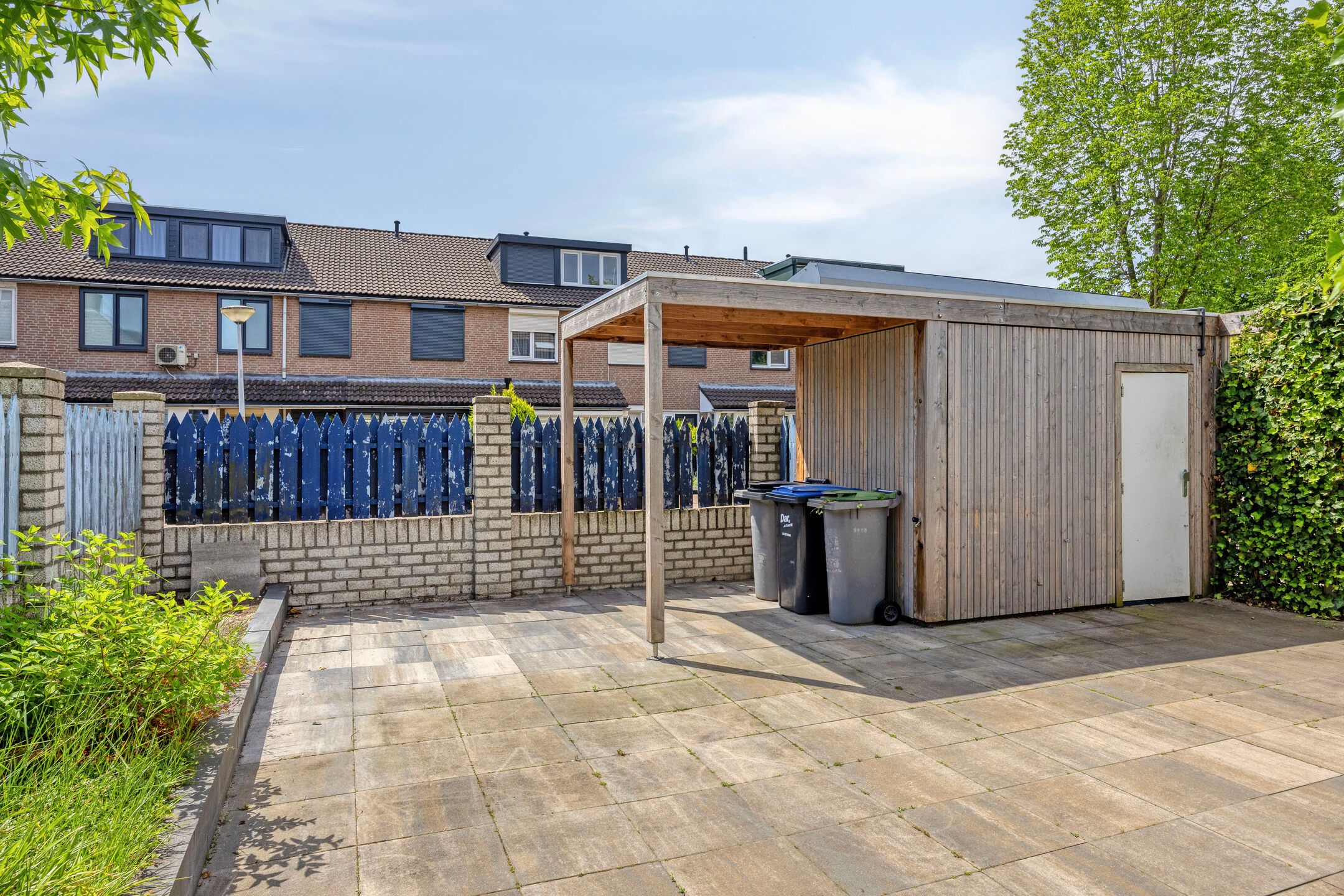 Renovated Family Home with Spacious Garden and Private Driveway in Child-Friendly Abersland — 24