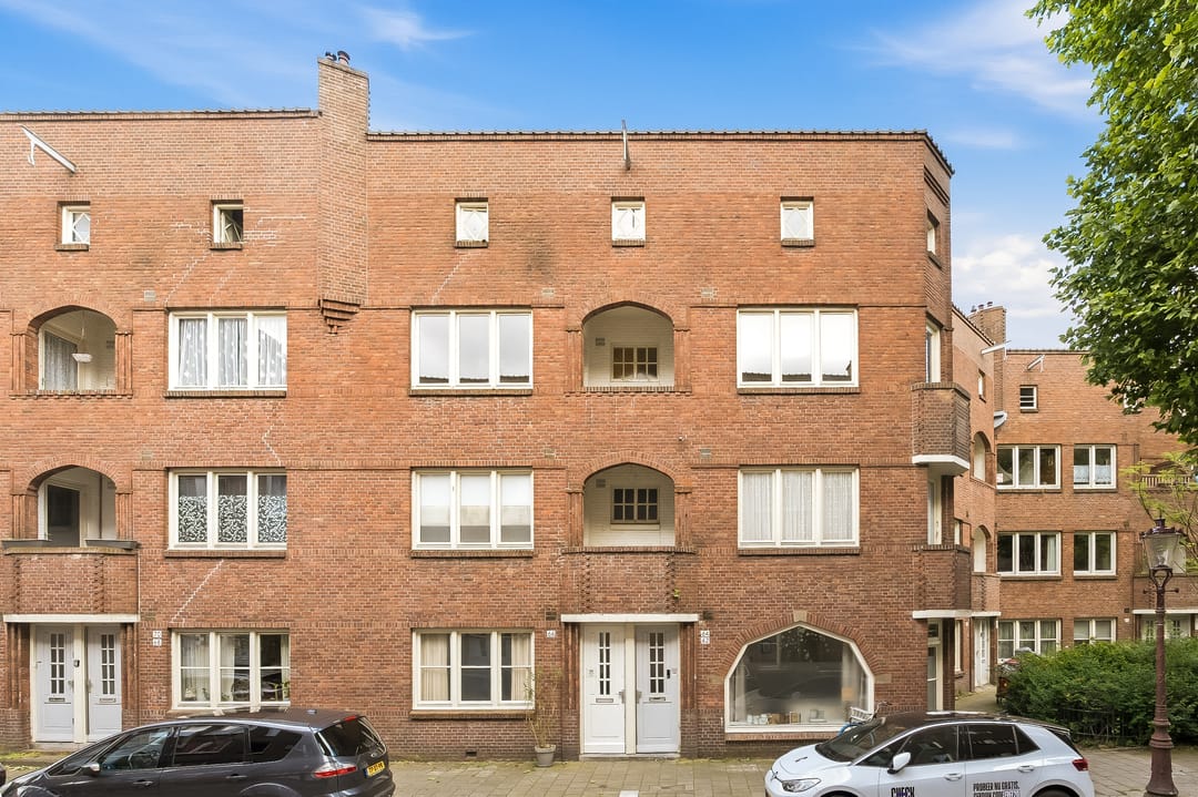 Amplio apartamento de 3 dormitorios con múltiples balcones en De Pijp
