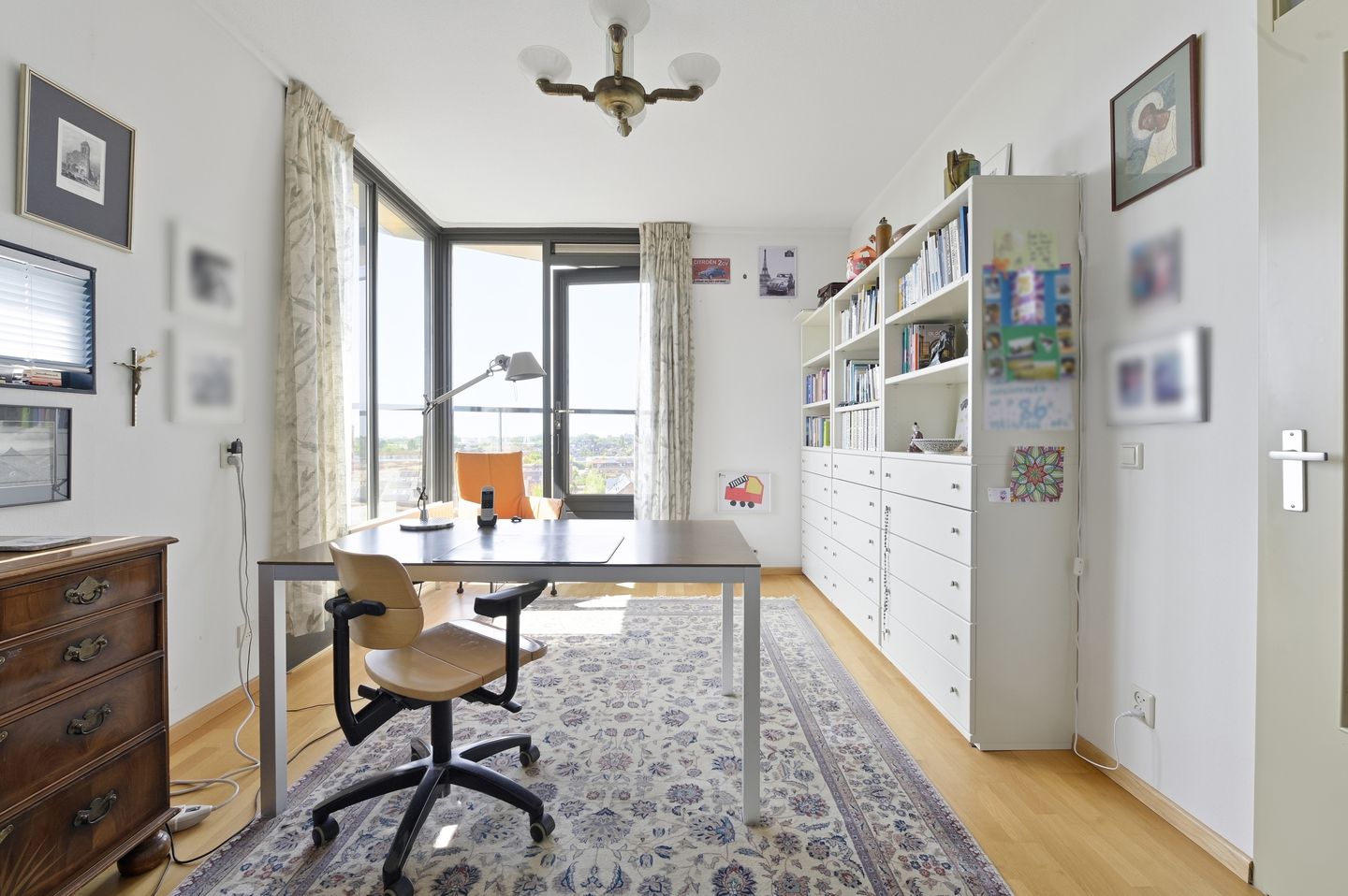 Exclusive Penthouse with Expansive Terraces and Panoramic Views in Delft — 25