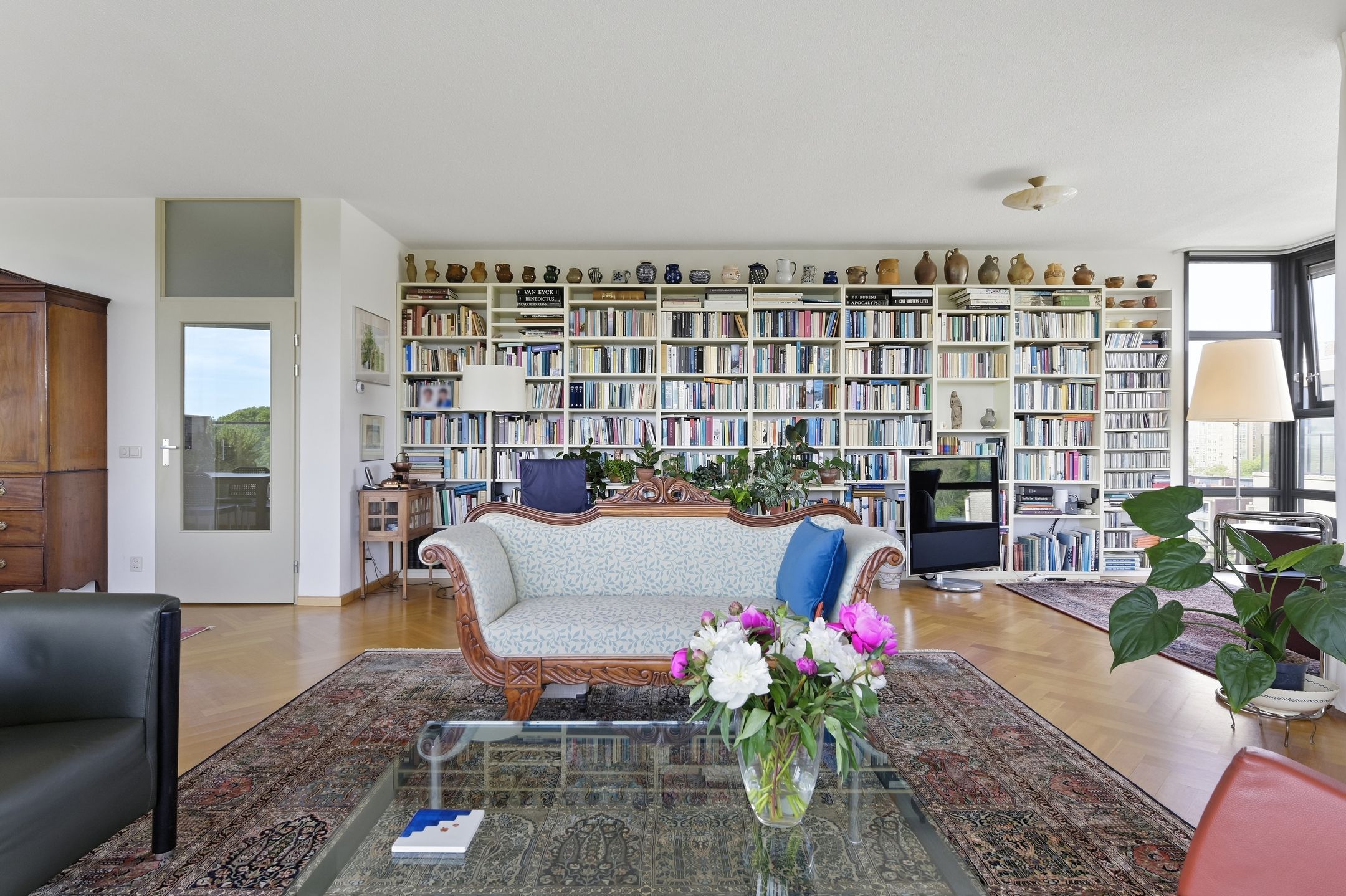 Exclusive Penthouse with Expansive Terraces and Panoramic Views in Delft — 9