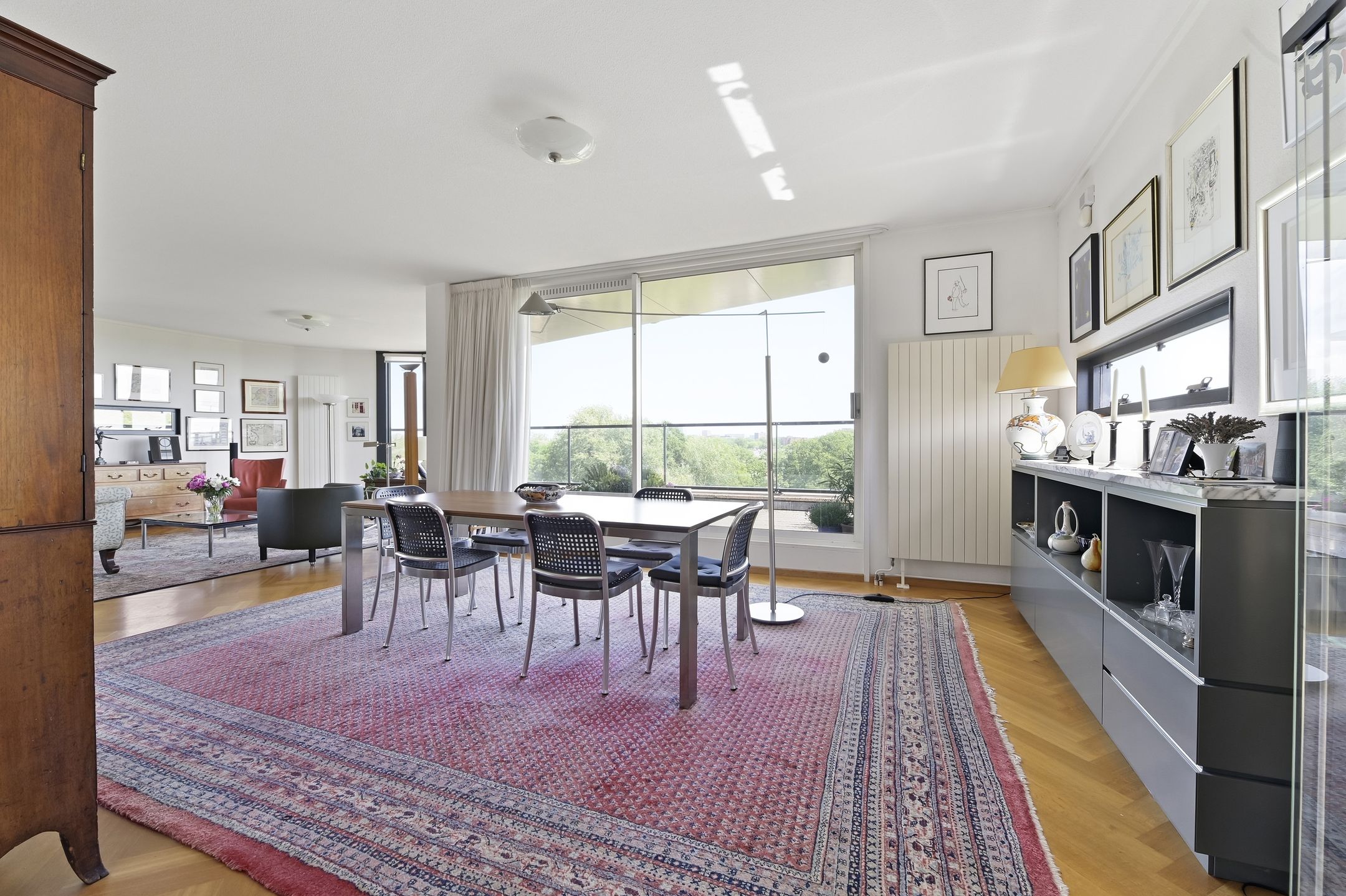 Exclusive Penthouse with Expansive Terraces and Panoramic Views in Delft — 12