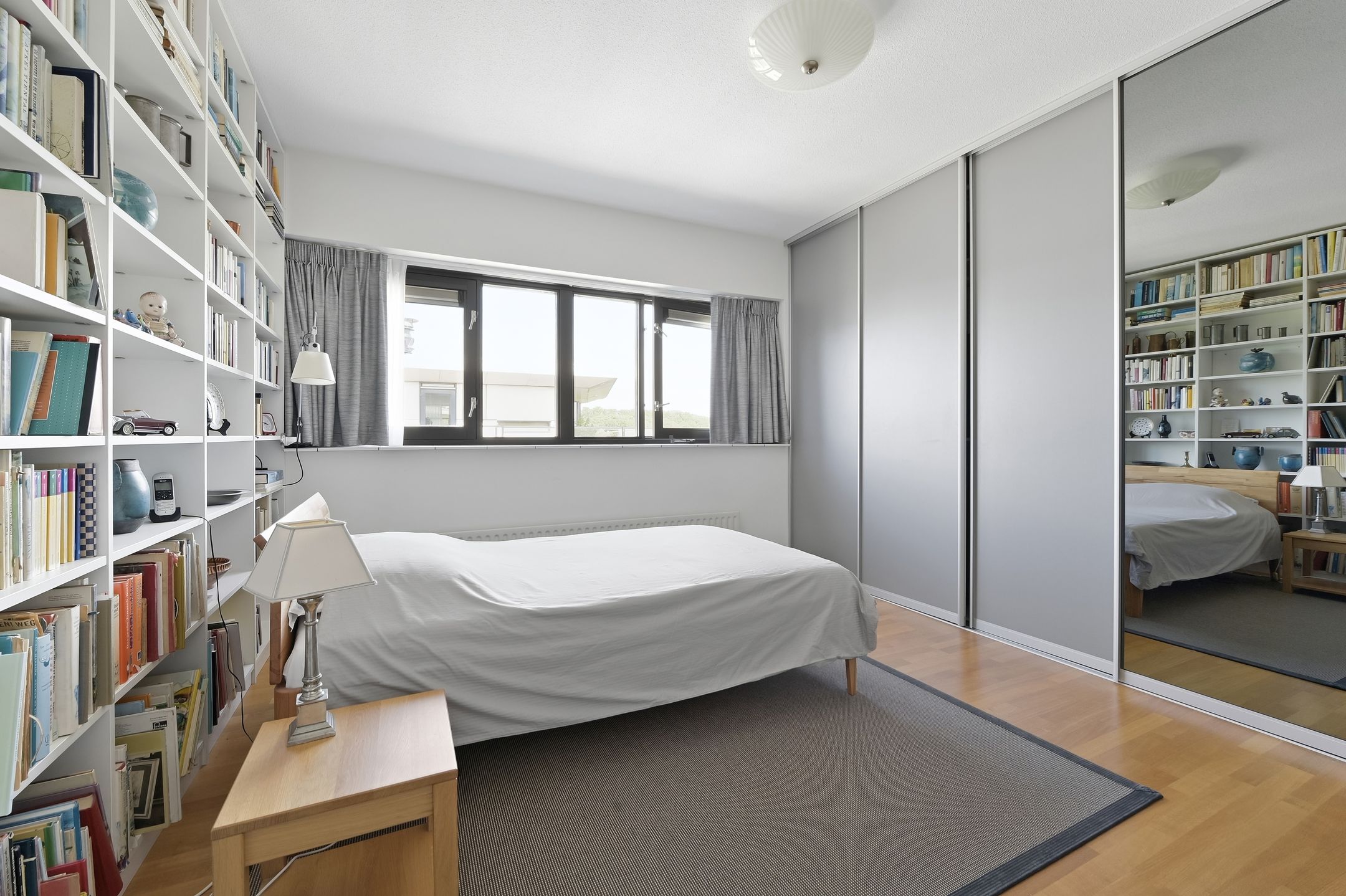 Exclusive Penthouse with Expansive Terraces and Panoramic Views in Delft — 36