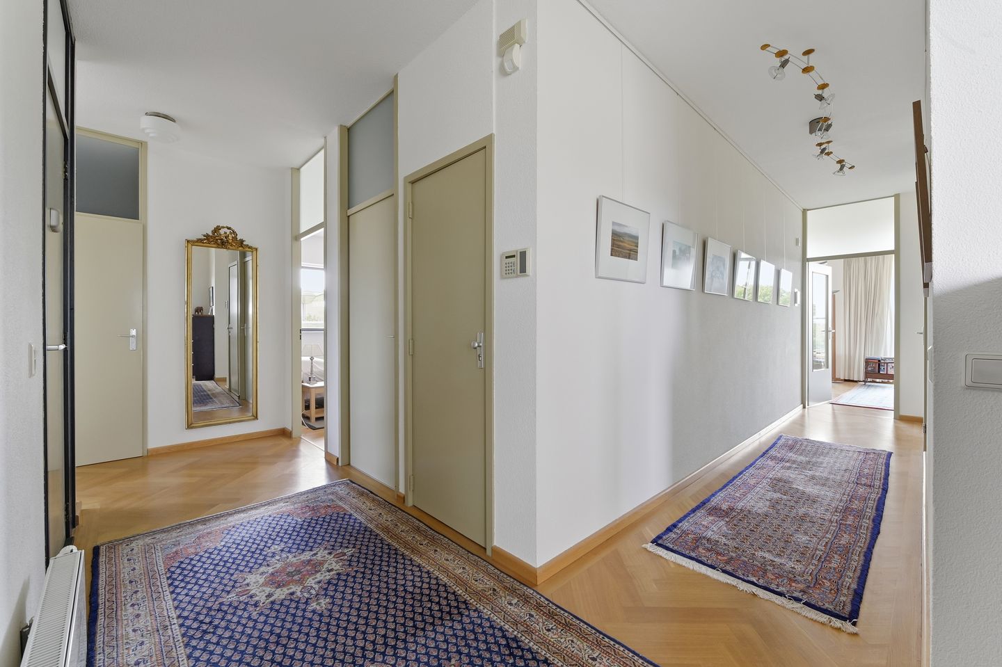 Exclusive Penthouse with Expansive Terraces and Panoramic Views in Delft — 35