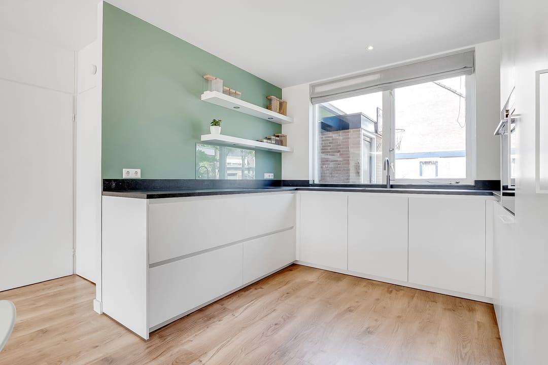 Family Terraced Home with Panoramic Meadow Views — 13