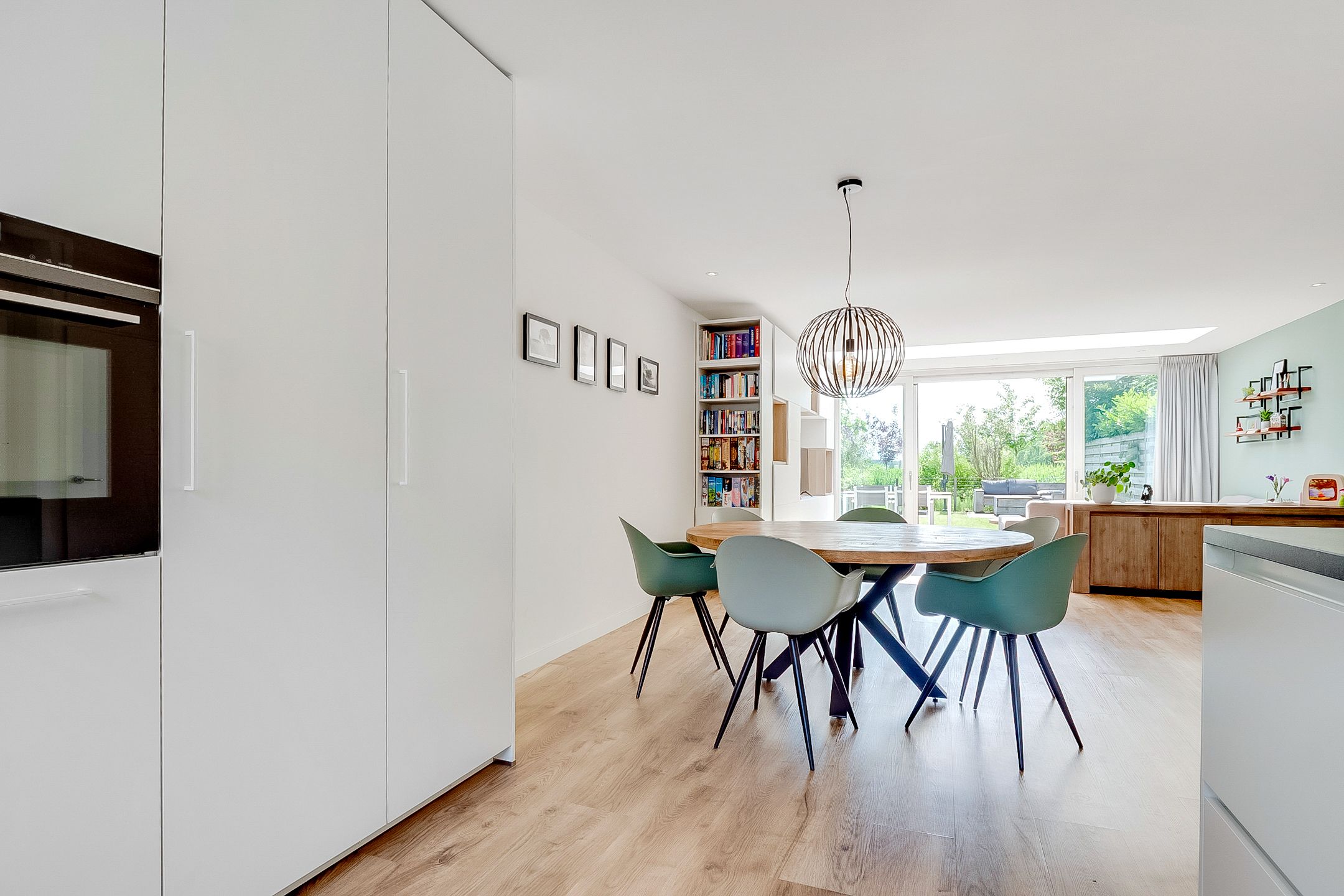 Family Terraced Home with Panoramic Meadow Views — 12