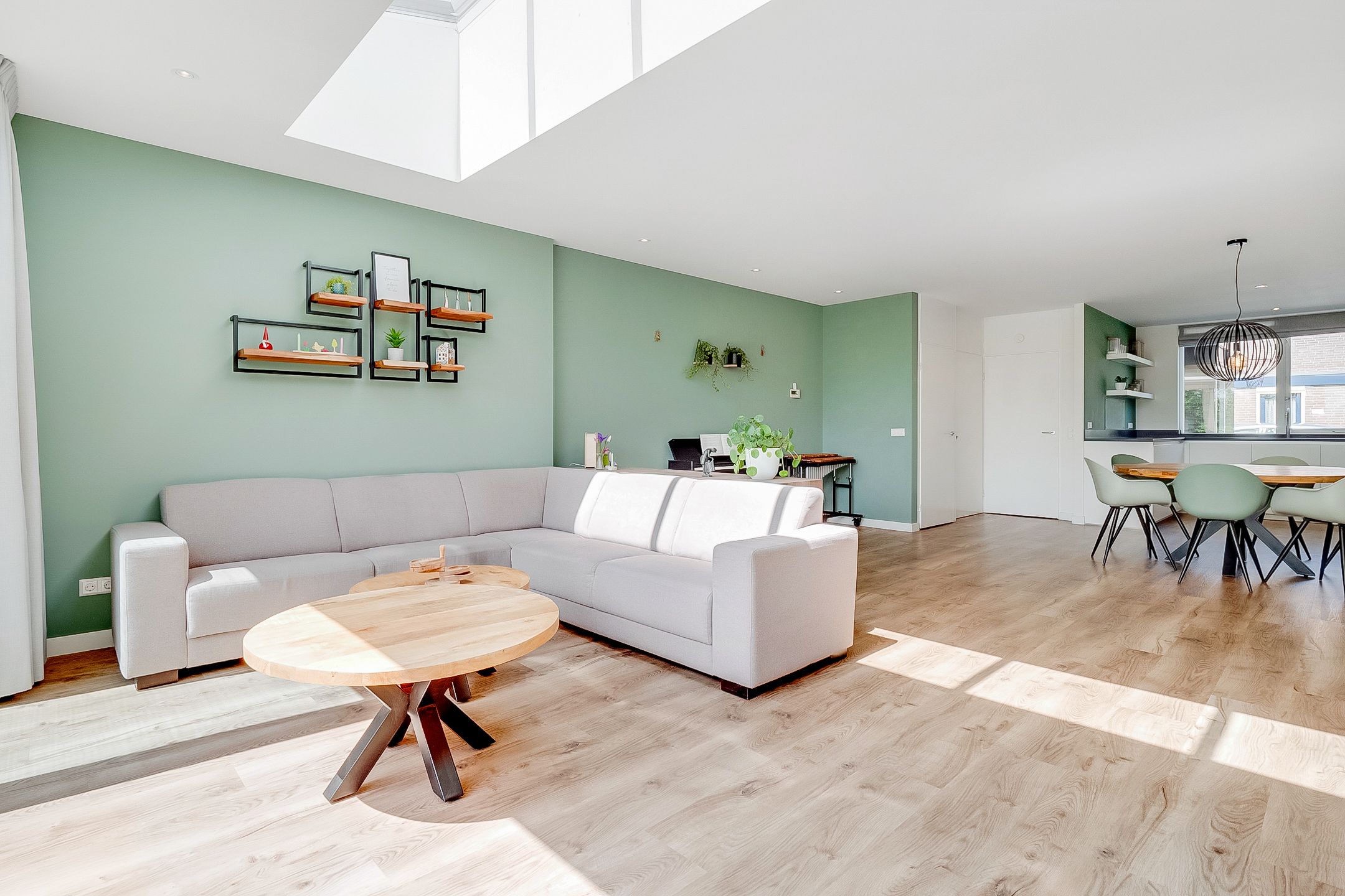 Family Terraced Home with Panoramic Meadow Views — 18