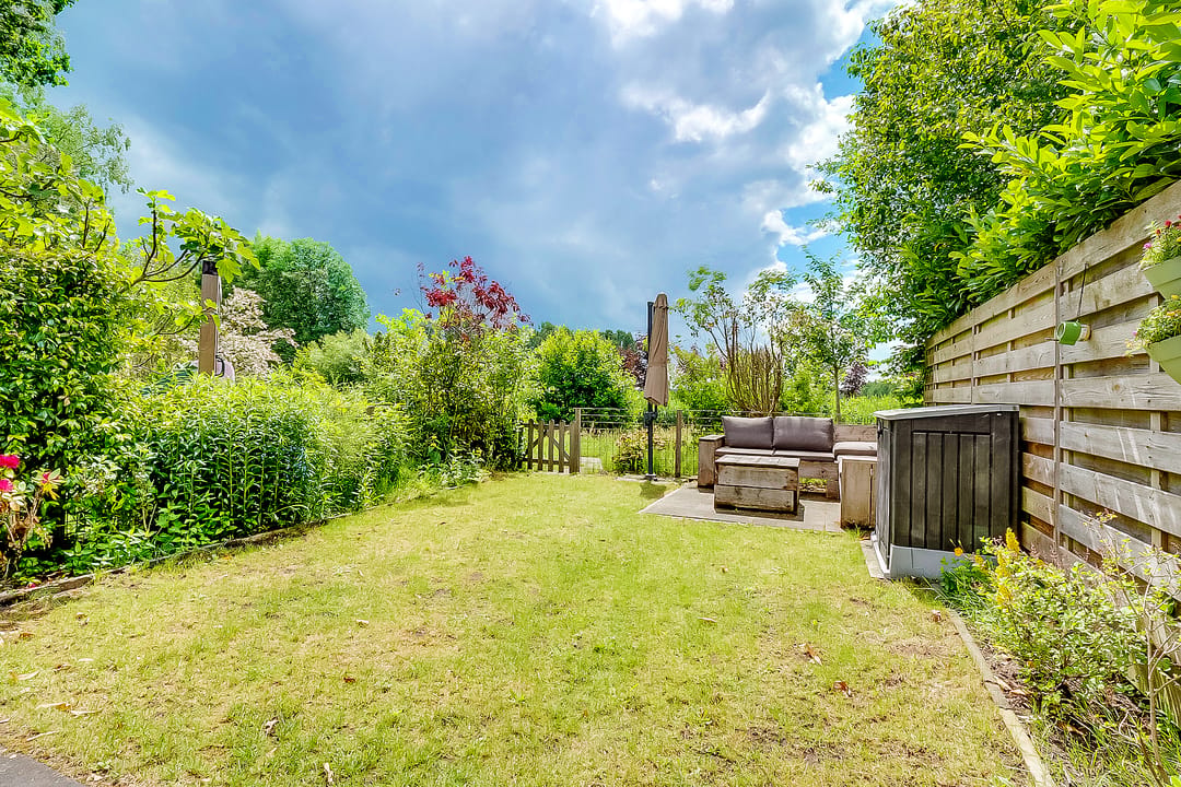 Family Terraced Home with Panoramic Meadow Views — 46