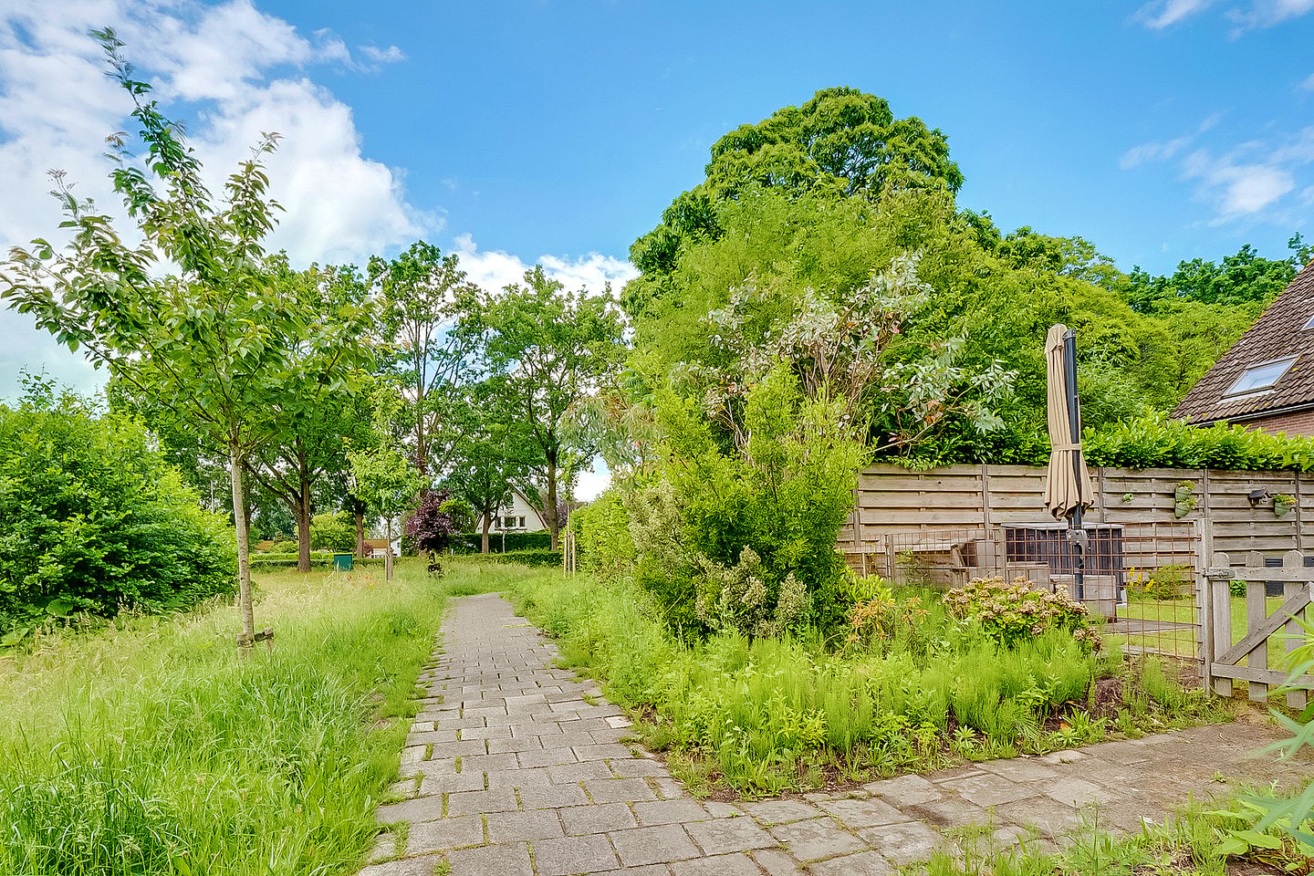 Family Terraced Home with Panoramic Meadow Views — 49