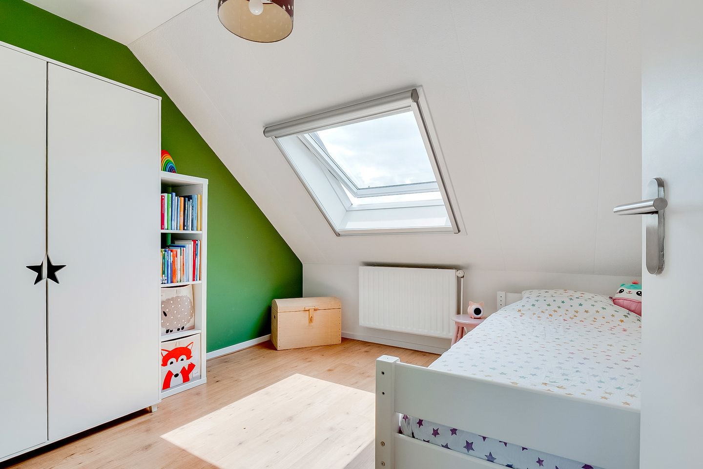 Family Terraced Home with Panoramic Meadow Views — 34