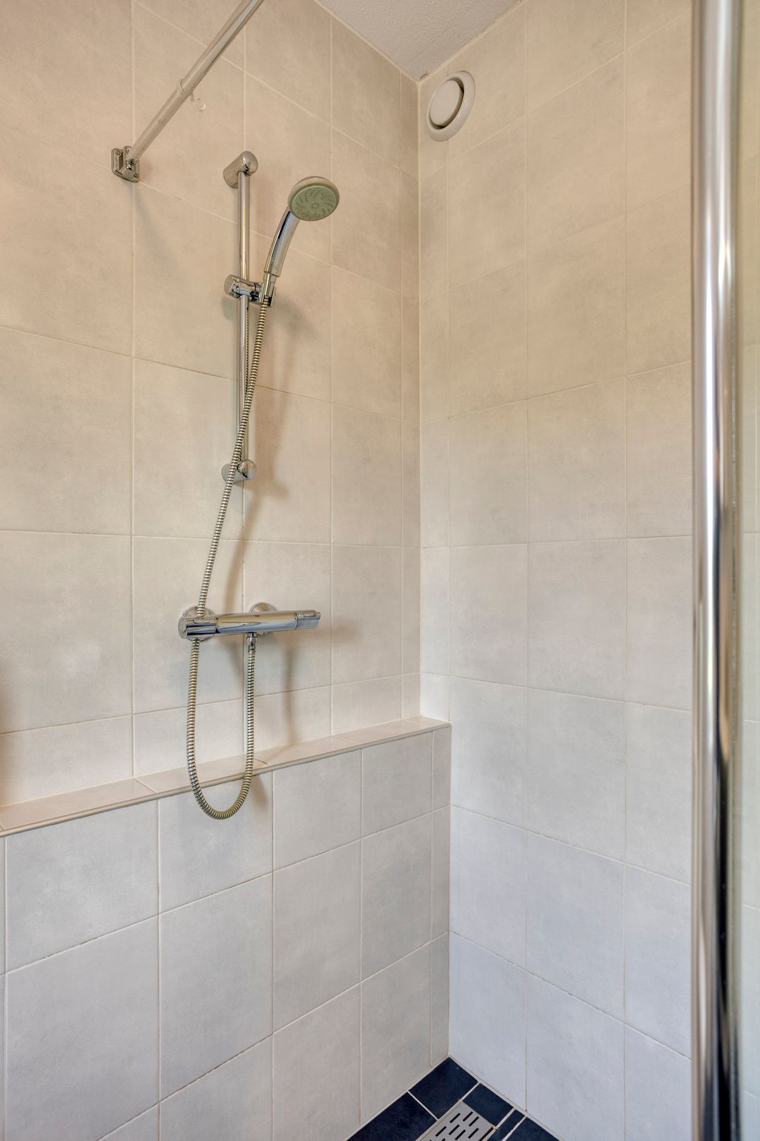 Move-in Ready Terraced Home with Four Bedrooms in Child-Friendly Berghem — 23