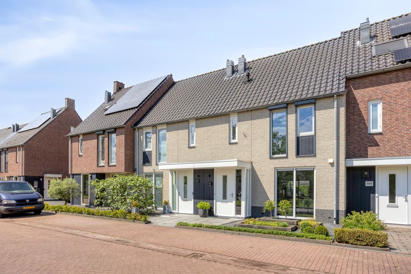 Move-in Ready Terraced Home with Four Bedrooms in Child-Friendly Berghem — 34