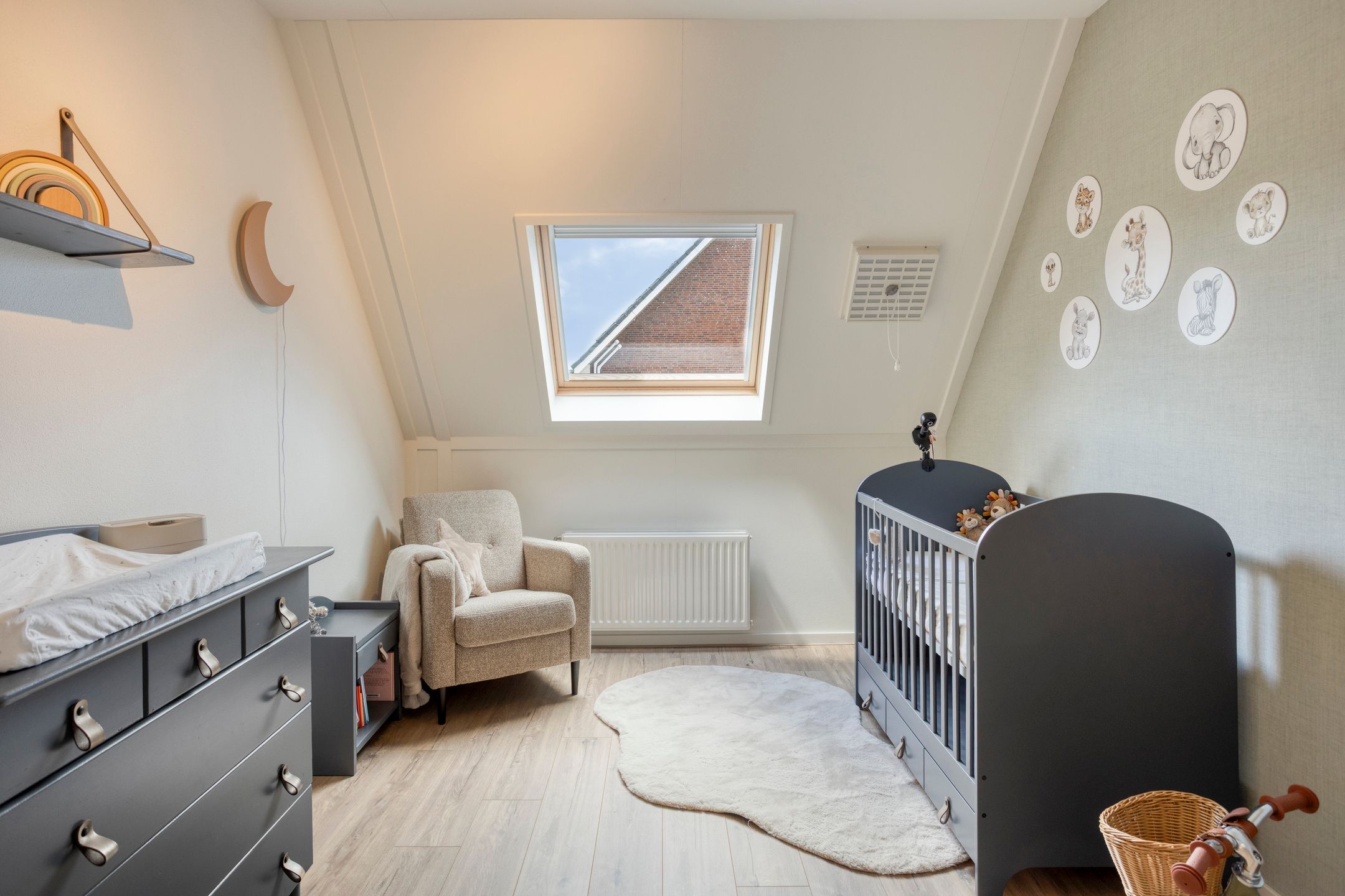 Move-in Ready Terraced Home with Four Bedrooms in Child-Friendly Berghem — 18