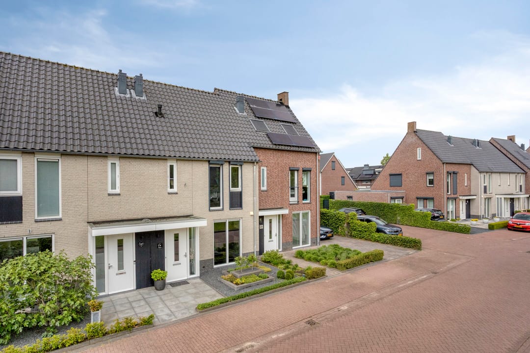 Move-in Ready Terraced Home with Four Bedrooms in Child-Friendly Berghem — 31