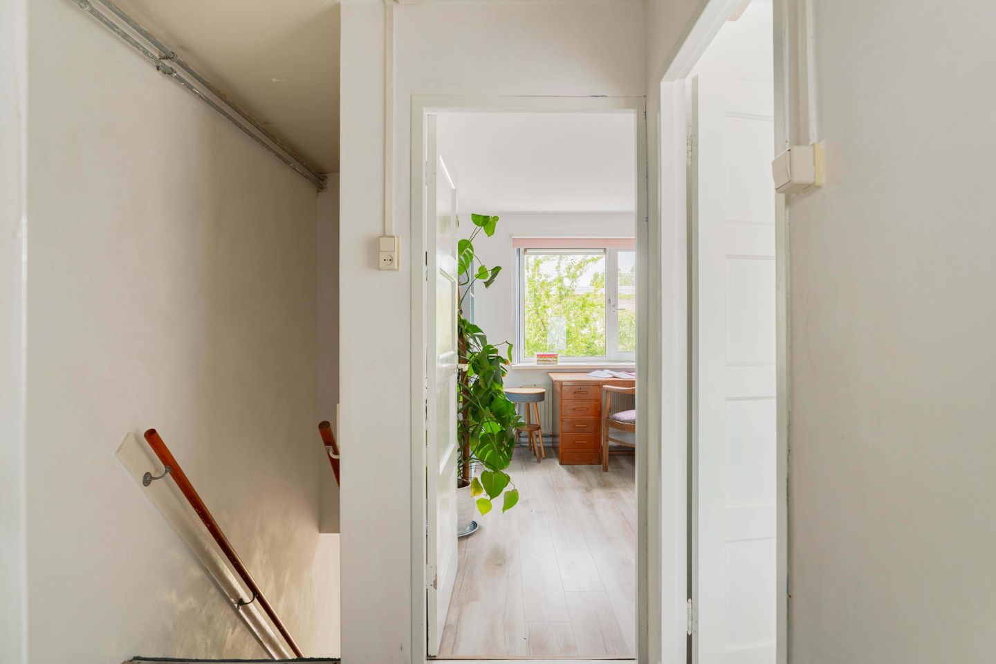 Cozy Terraced Home with South-Facing Garden in Amsterdam Noord — 19