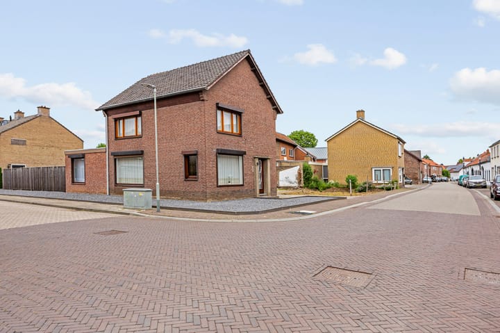 Vrijstaande woning te koop: Zilstraat 24, Susteren