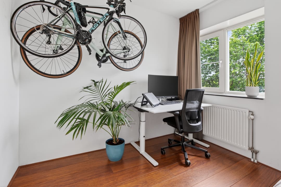 Bright 3-Room Apartment with Southeast Balcony in Woning van het Licht Complex — 28