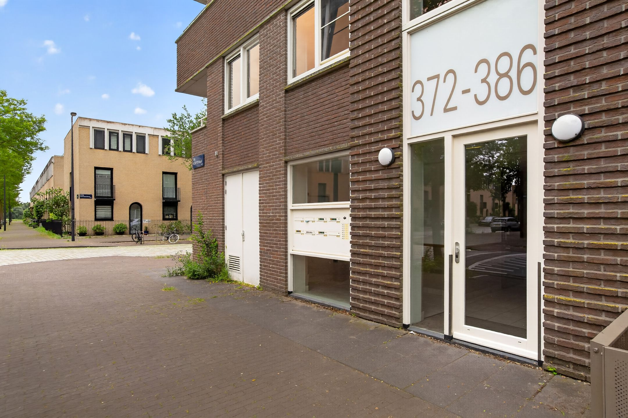 Bright 3-Room Apartment with Southeast Balcony in Woning van het Licht Complex — 36