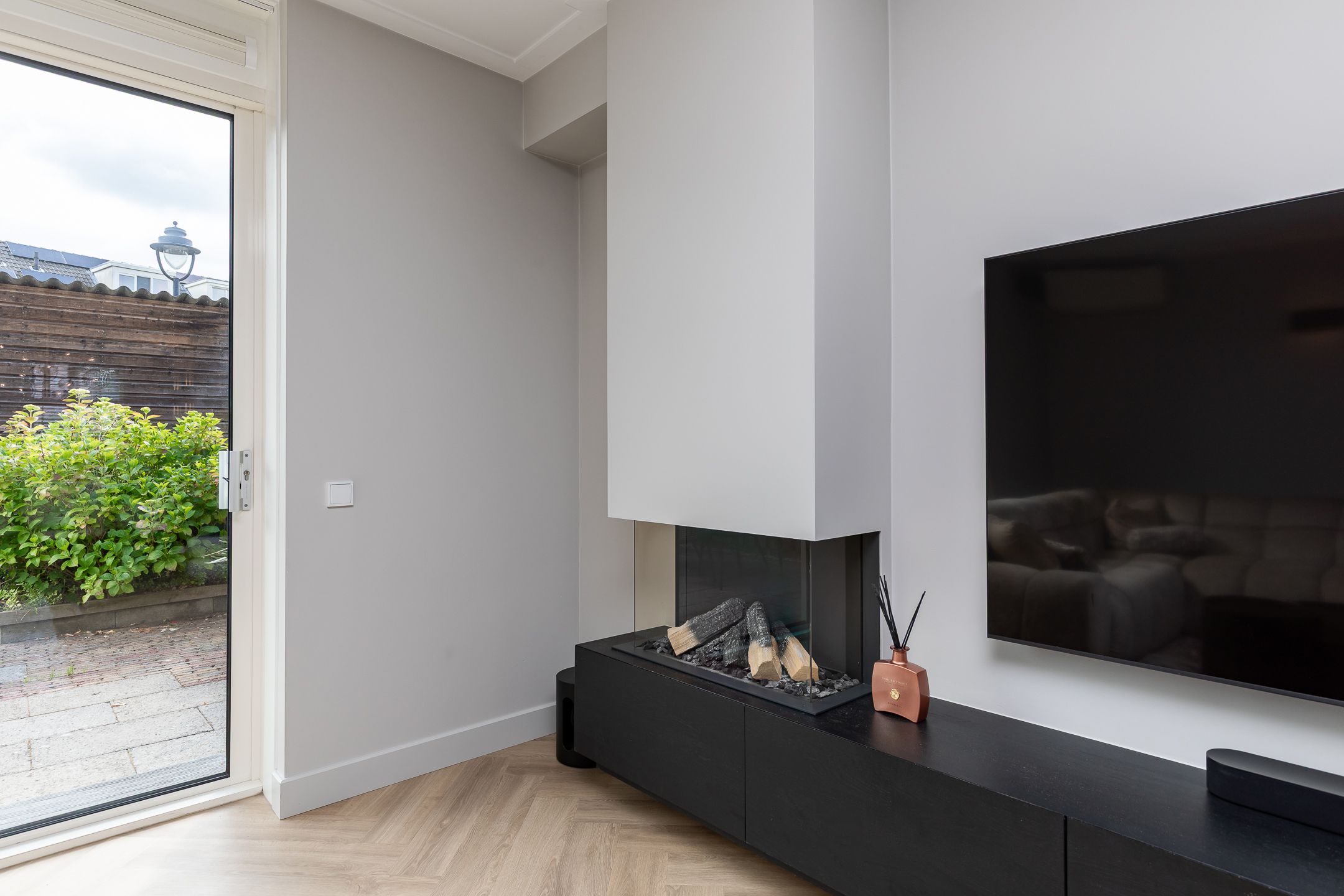 Modern Waterfront Terraced Home with Unobstructed Views in Nobelhorst — 15