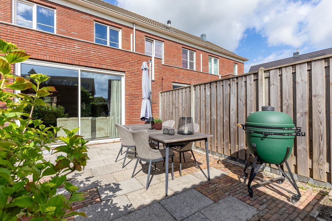 Modern Waterfront Terraced Home with Unobstructed Views in Nobelhorst — 26