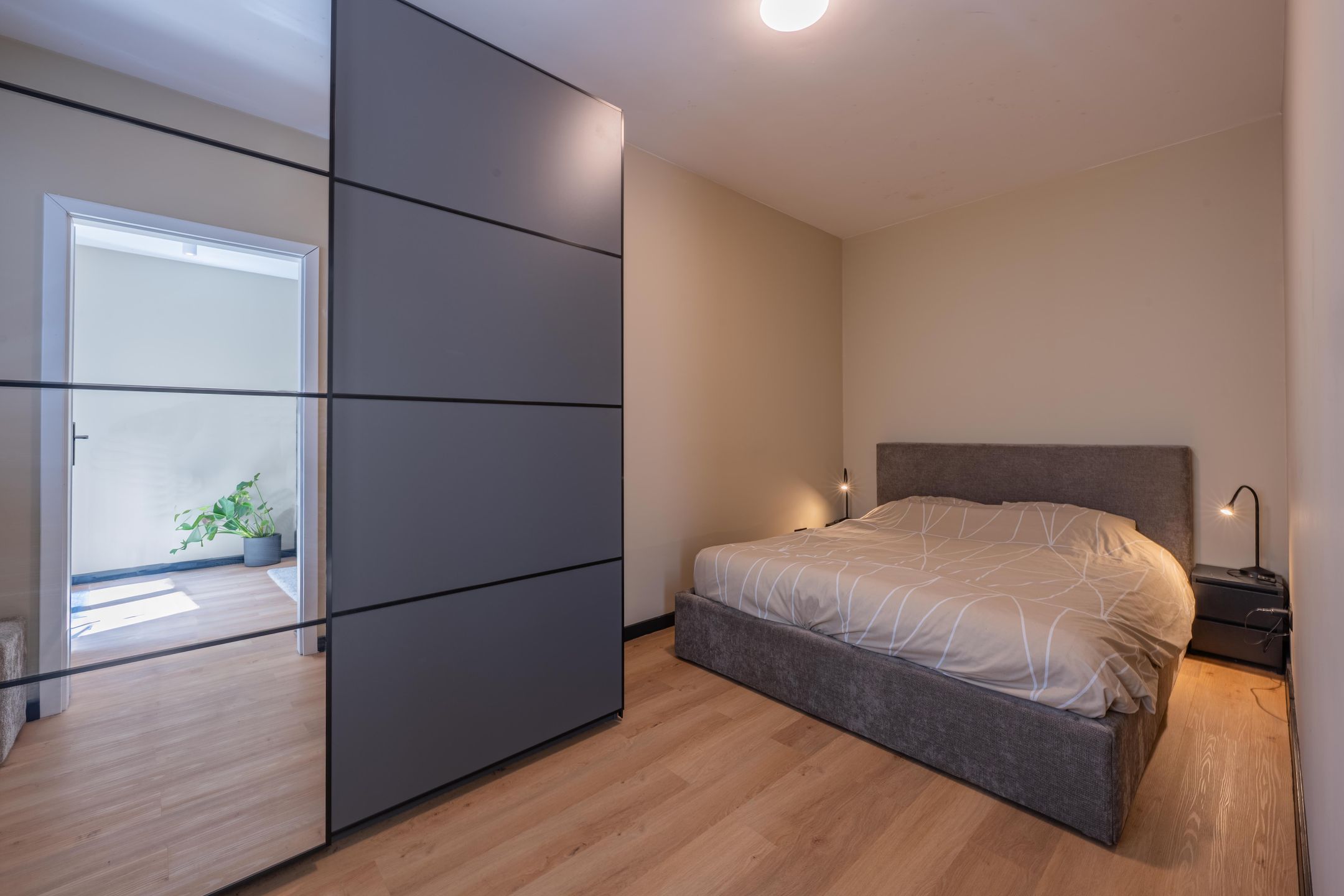 Photo 21 of Tolhuisstraat 37