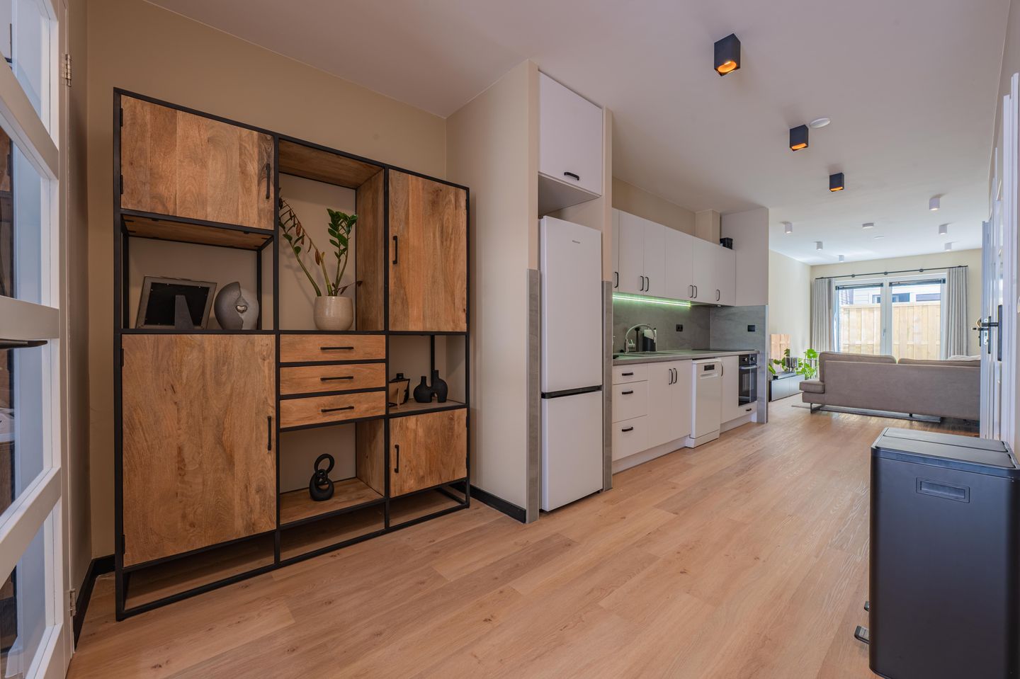 Photo 10 of Tolhuisstraat 37