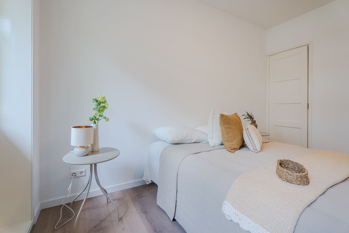 Renovated Ground Floor Apartment with Spacious Garden in Blijdorp — 19