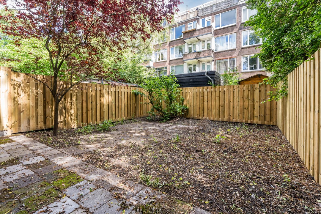 Renovated Ground Floor Apartment with Spacious Garden in Blijdorp — 28