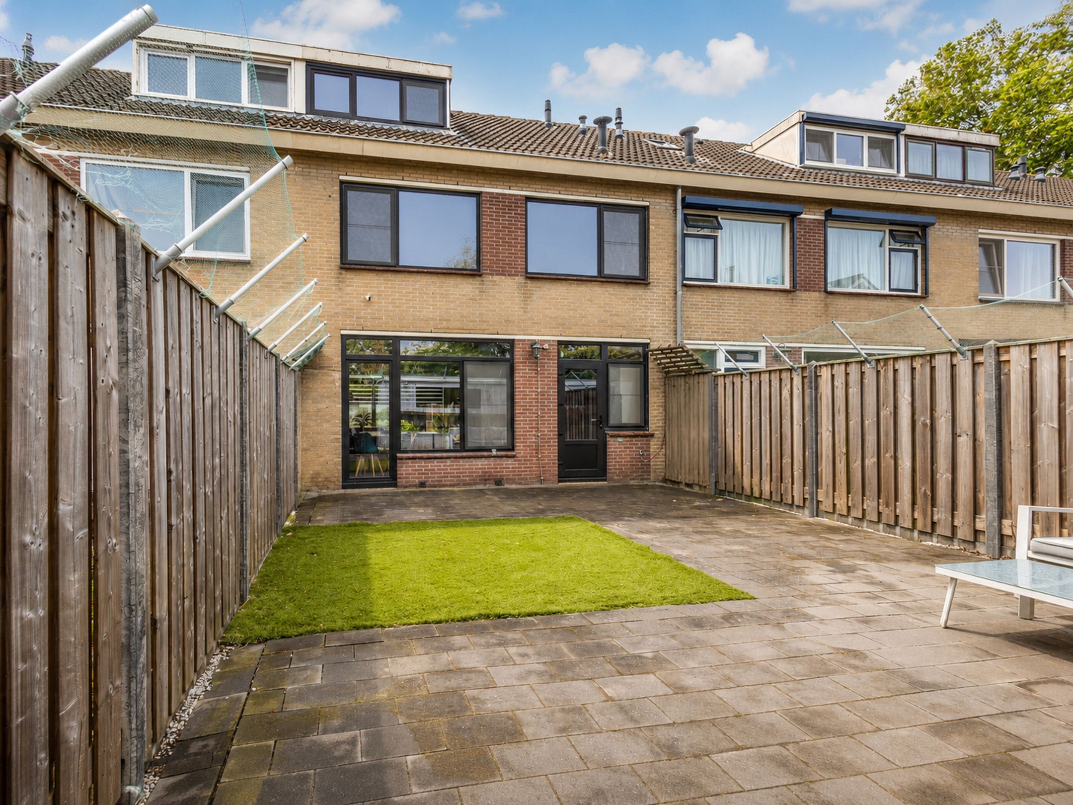 Spacious Move-In Ready Terraced House with 4 Bedrooms and Solar Panels in Terneuzen — 27