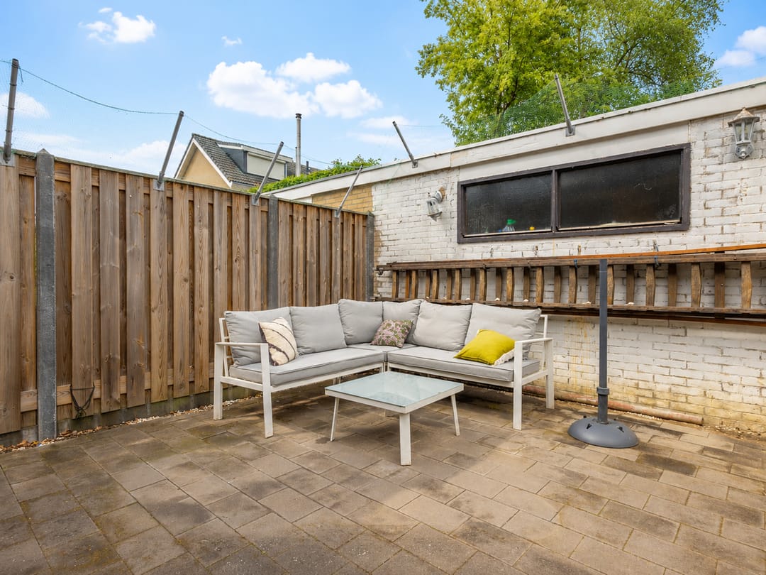 Spacious Move-In Ready Terraced House with 4 Bedrooms and Solar Panels in Terneuzen — 26