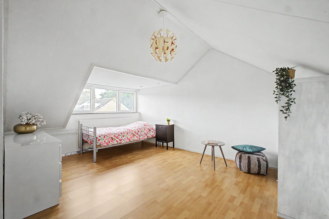 Spacious Move-In Ready Terraced House with 4 Bedrooms and Solar Panels in Terneuzen — 22