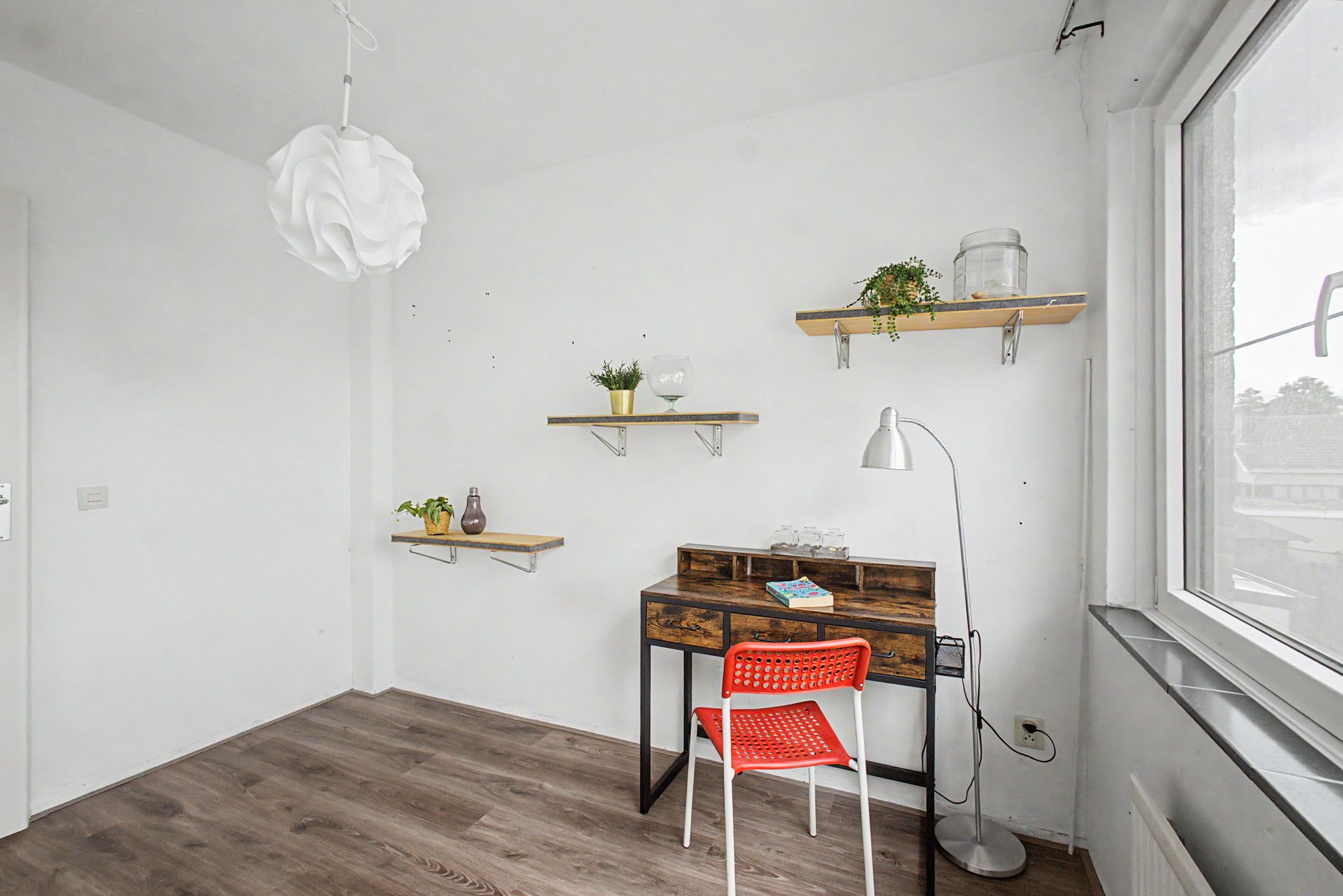 Spacious Move-In Ready Terraced House with 4 Bedrooms and Solar Panels in Terneuzen — 18